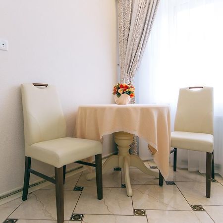 Vip Apartmen Sumy Exterior photo